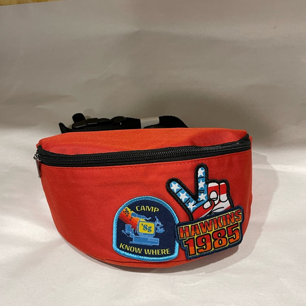 Stranger Things retro 80s Hawkins peace sign Red Fanny pack bum bag Funk…